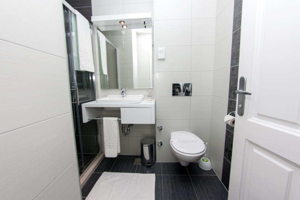 Hotel Villa Milas Mostar Bagian luar foto